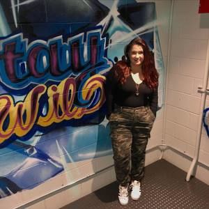 Meet your Posher, Jasmina